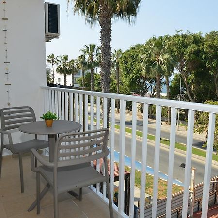 Poseidono'S Apartment Paphos Extérieur photo